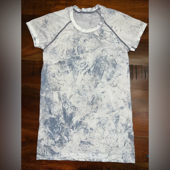 Lululemon Swiftly Tech Short Sleeve 2.0 *MultiDye - Picture 1 of 4